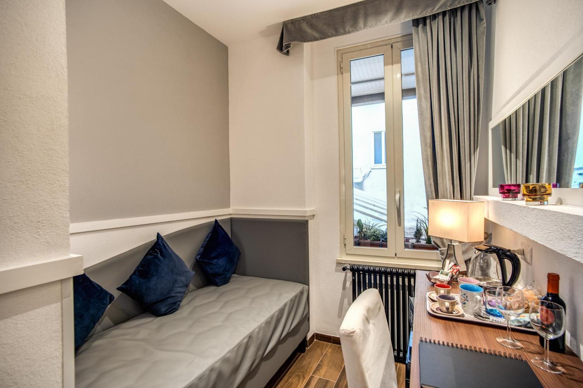 Tritone Top House Roma Quarto foto