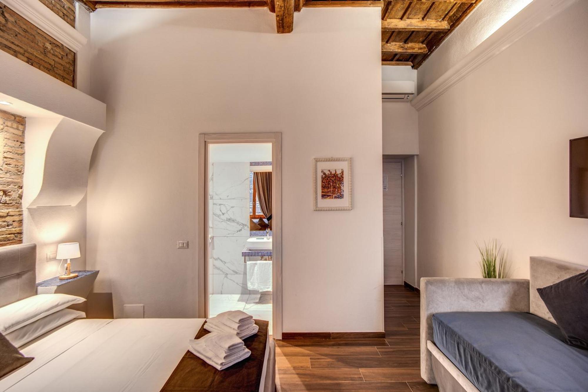 Tritone Top House Roma Quarto foto